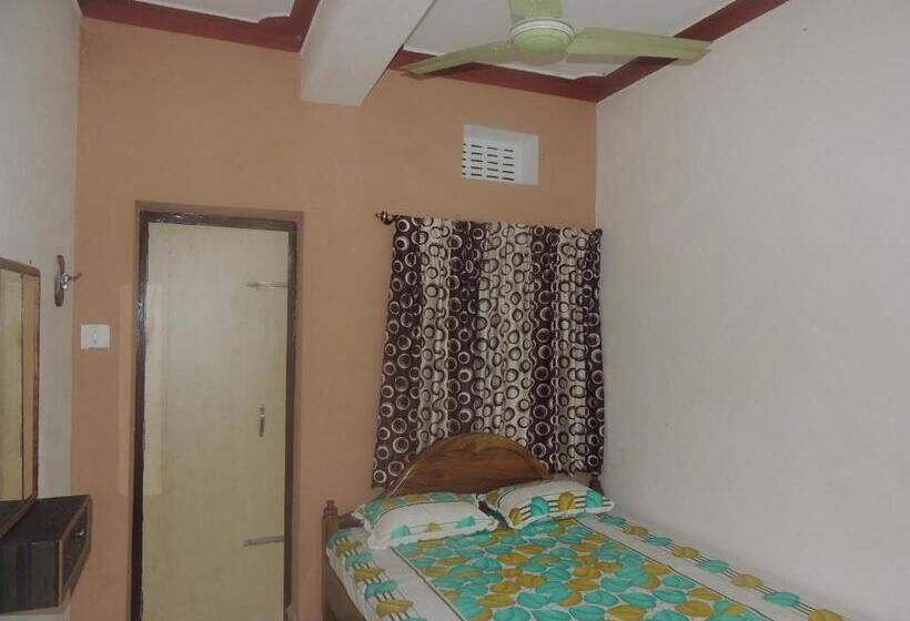Номер Стандарт, Surya Inn
