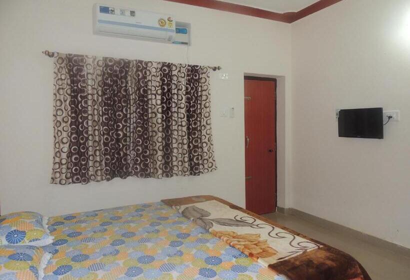 Номер Deluxe, Surya Inn