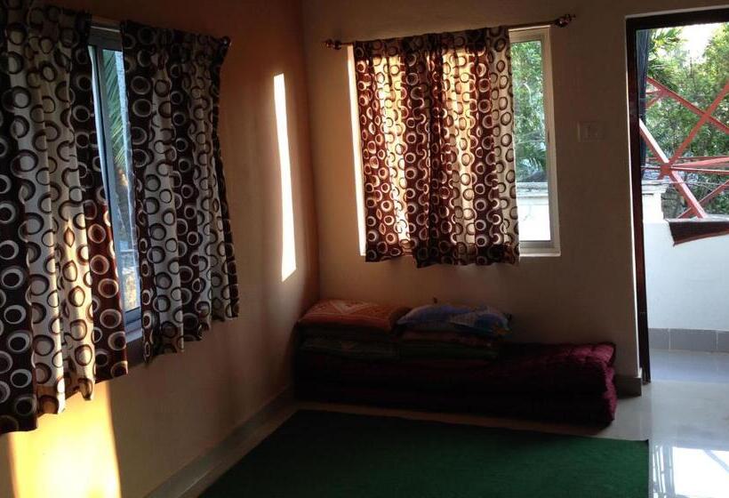 Семейный Номер, Surya Inn