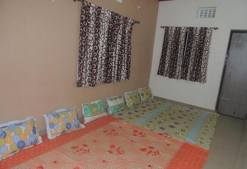 Семейный Номер, Surya Inn
