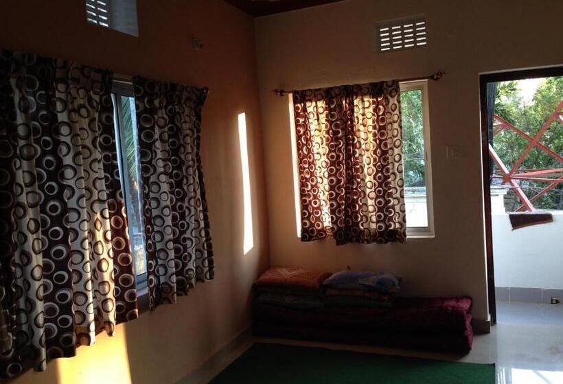 Семейный Номер, Surya Inn