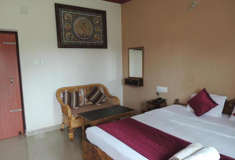 Номер Deluxe, Surya Inn