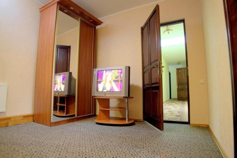 スタンダードトリプルルーム, Viktoria