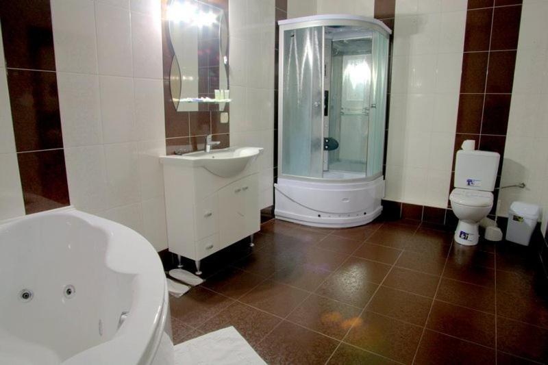 ２ベッドスイートルーム, Viktoria