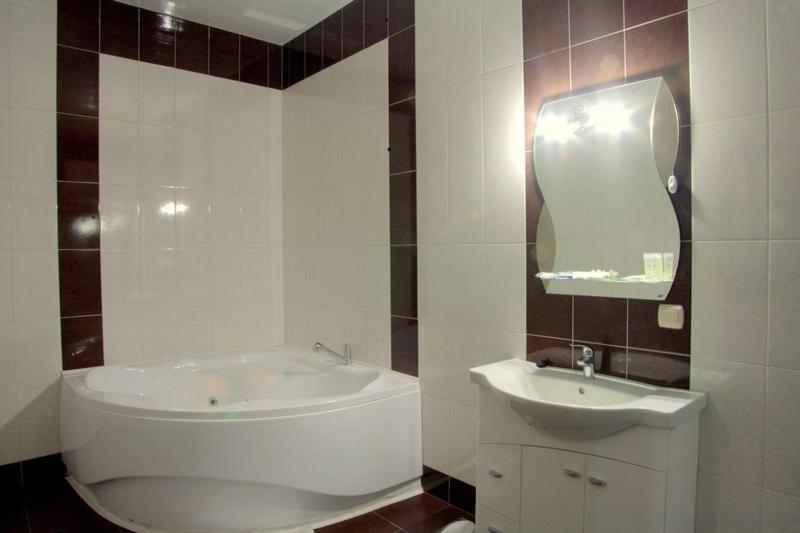 ２ベッドスイートルーム, Viktoria