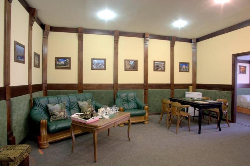 ２ベッドスイートルーム, Viktoria