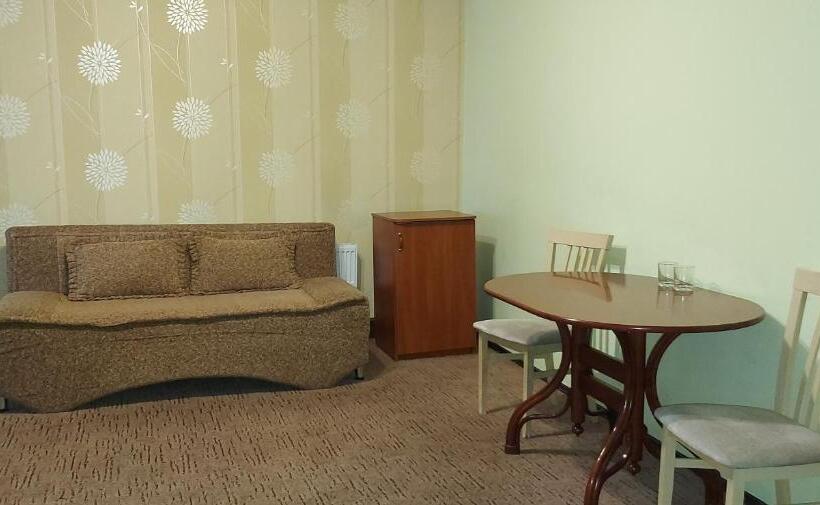 コンフォートルーム, Viktoria