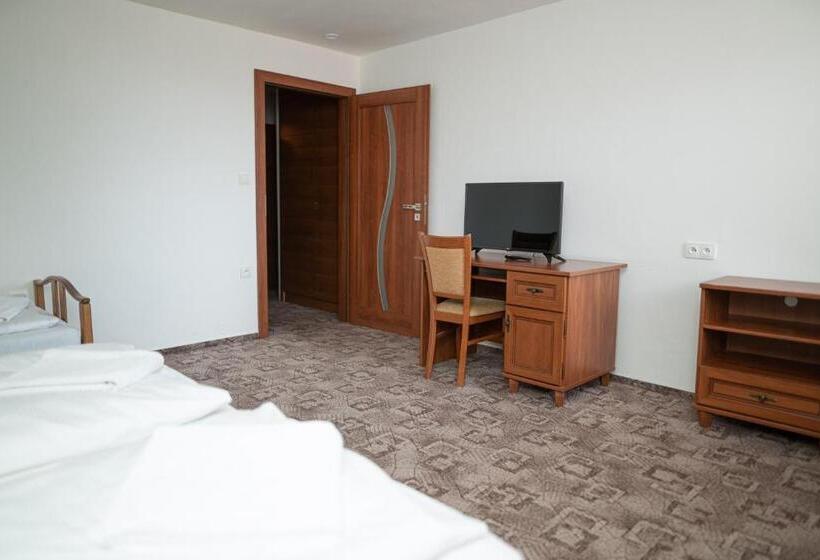 スタンダードトリプルルーム, Penzion U Jirsáka