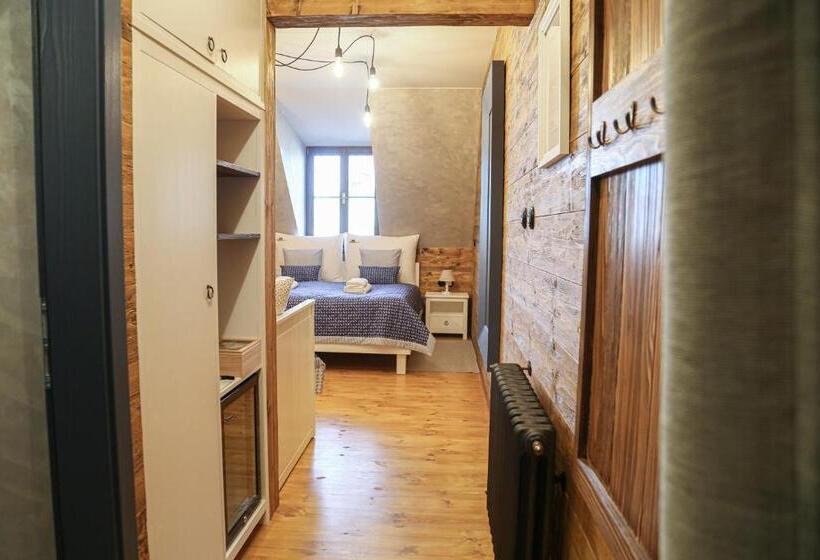 Номер Стандарт, Pension Angusfarm