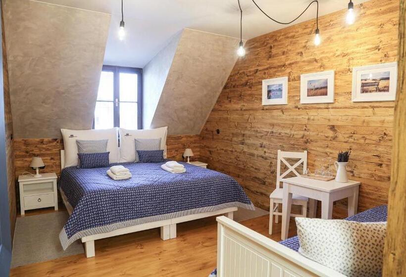 Номер Стандарт, Pension Angusfarm