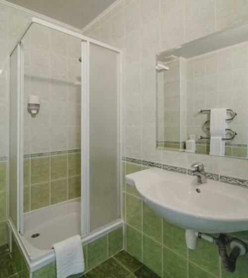 高级大房间, Aquadar