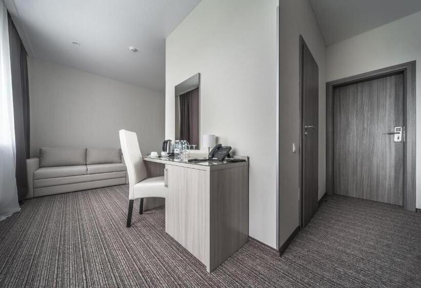 高级大房间, Aquadar