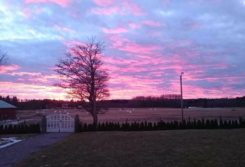 إستوديو قياسى, Bergsmansgårdens Gästhus