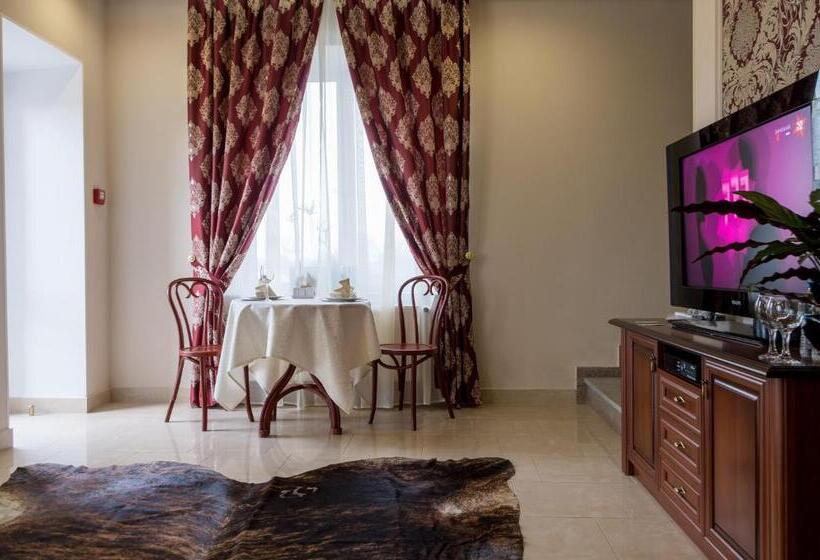 带阳台套房, Ermitazh Hotel Complex