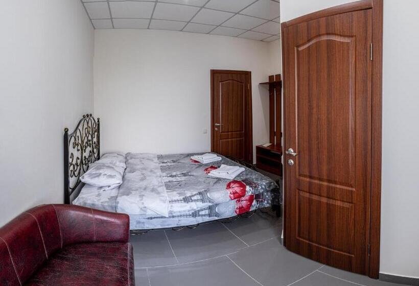 经济房, Ermitazh Hotel Complex