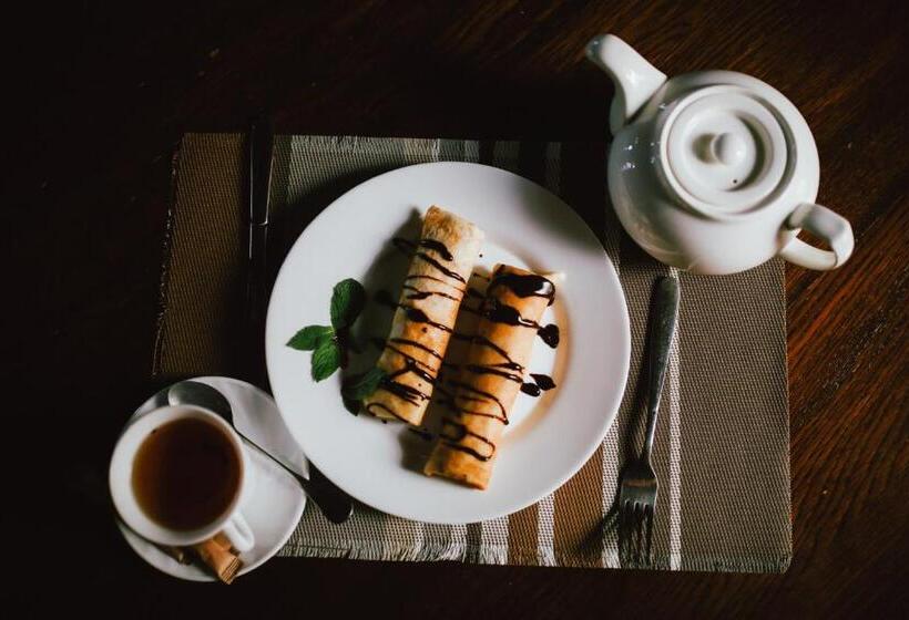 غرفة قياسية فردية, Antique House