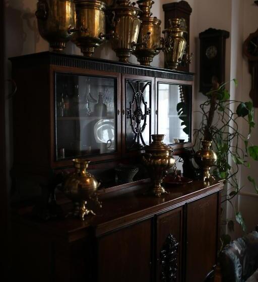 디럭스 룸, Antique House