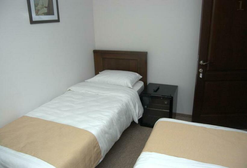 豪华房间, Complex Parc Pini Moinesti