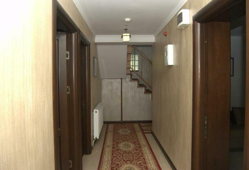 豪华房间, Complex Parc Pini Moinesti