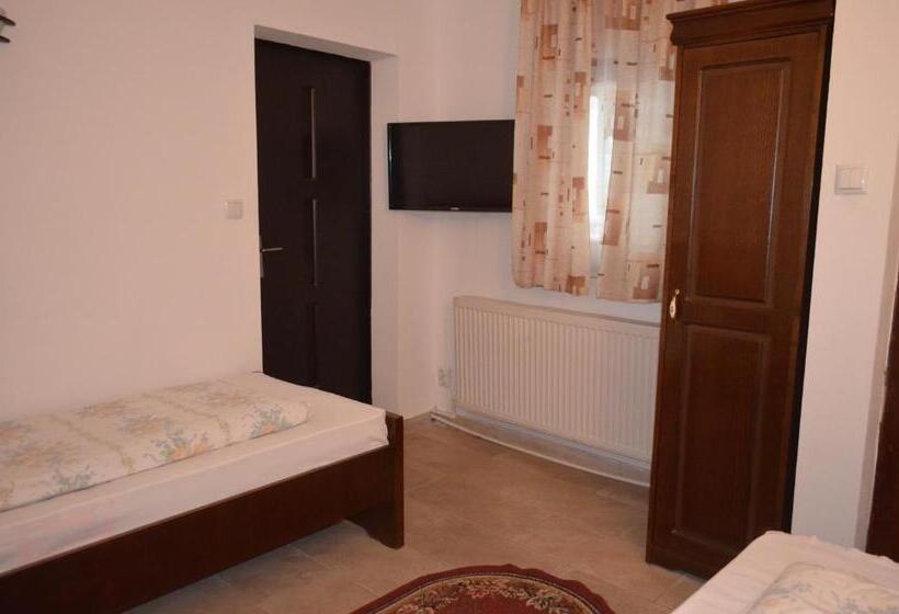 标准间, Complex Parc Pini Moinesti