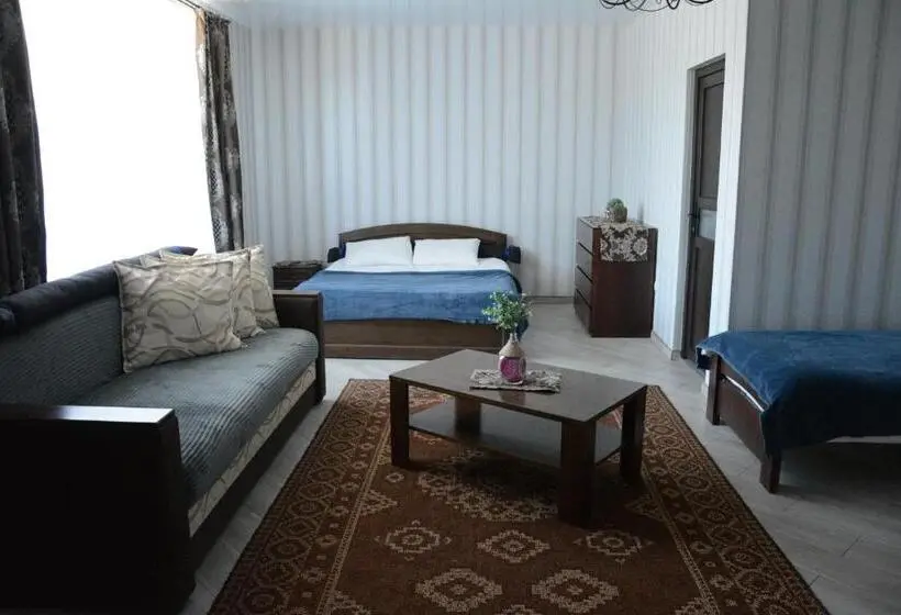 Superior Kolmen Hengen Huone, Illara Spa