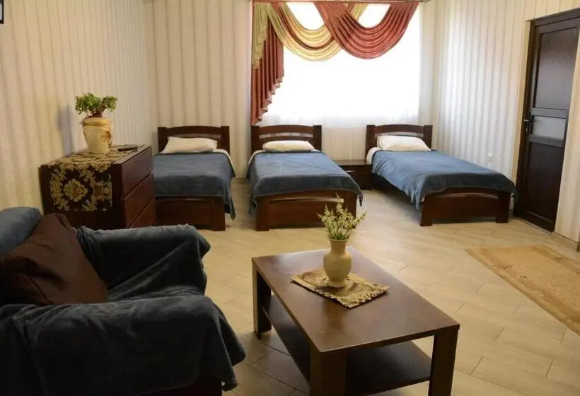 Superior Kolmen Hengen Huone, Illara Spa