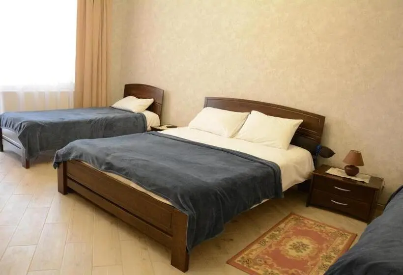 Standard Kolmen Hengen Huone, Illara Spa