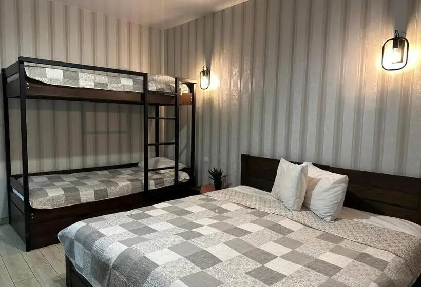 Comfort Kolmen Hengen Huone, Illara Spa