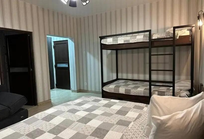 Comfort Kolmen Hengen Huone, Illara Spa