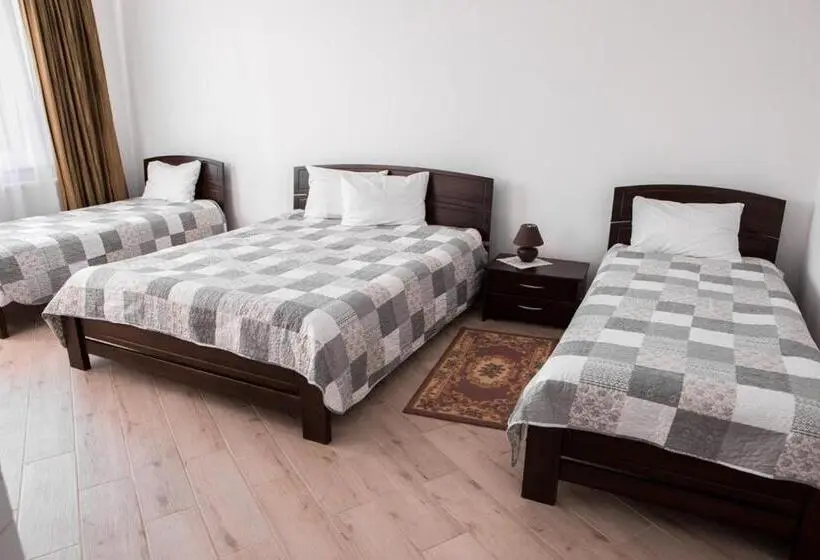 Standard Neljän Hengen Huone, Illara Spa