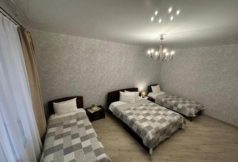 غرفة قياسية رباعية, Illara Spa