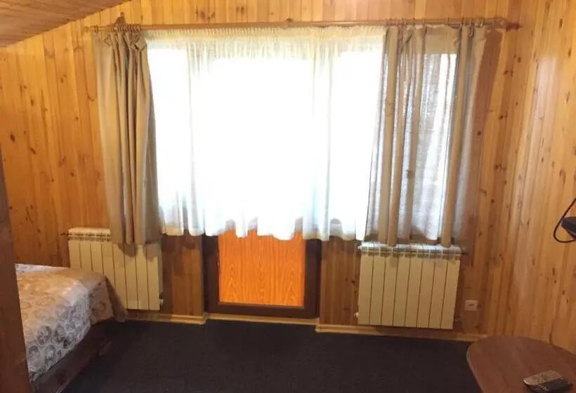 １ベッドルームアパートメント, Podilskii Dvir
