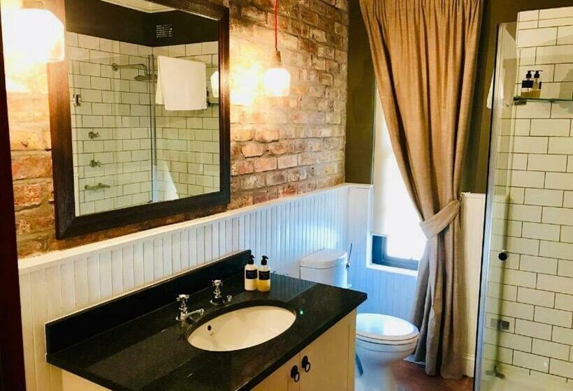 מיטת קינג בסוויטה, The Duke Of Bedford