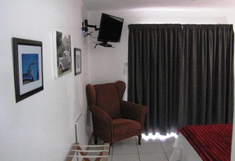 סוויטה דלוקס, Bel Air Guest House