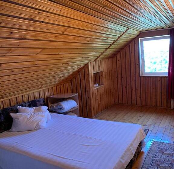 سوئیت با بالکن, Casa Lorena