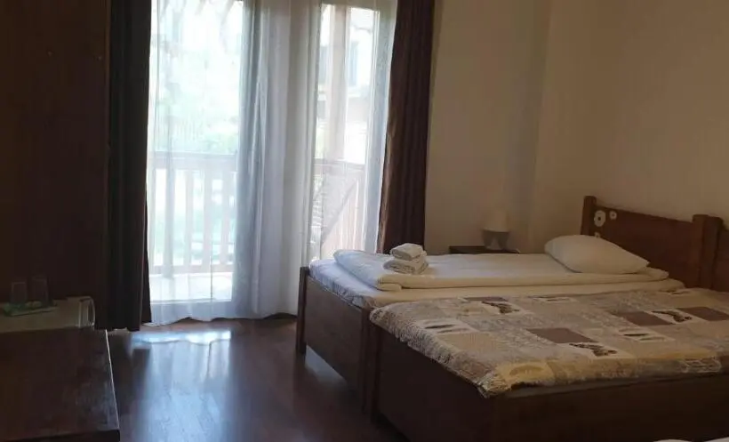 スタンダードトリプルルーム, Casa Paduricea