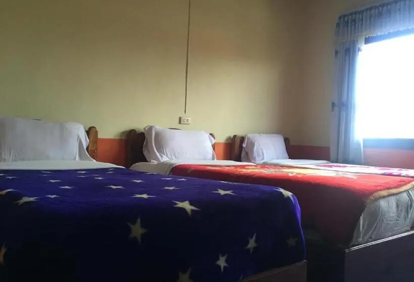 اتاق لوکس سه تخته, Oudomphone Guesthouse 2
