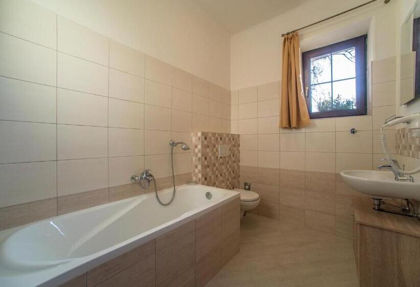 4인용 스탠다드 룸, Pernštejnův Statek