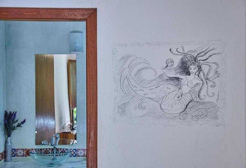 جناح سرير كينج, Tiô Isolda Artes & Hospedaria