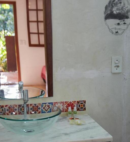 جناح سرير كينج, Tiô Isolda Artes & Hospedaria