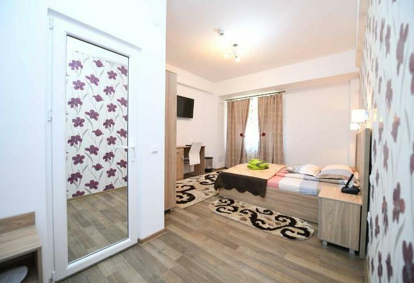 חדר סטנדרט, Trident