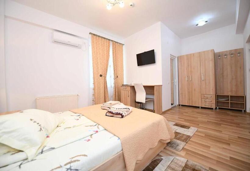 חדר סטנדרט, Trident