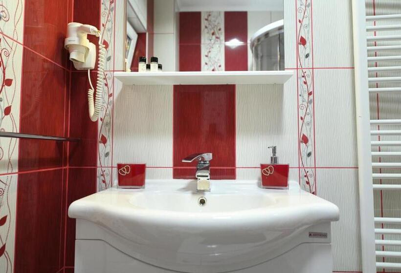 חדר סטנדרט, Trident