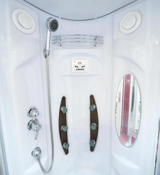 חדר סטנדרט, Trident