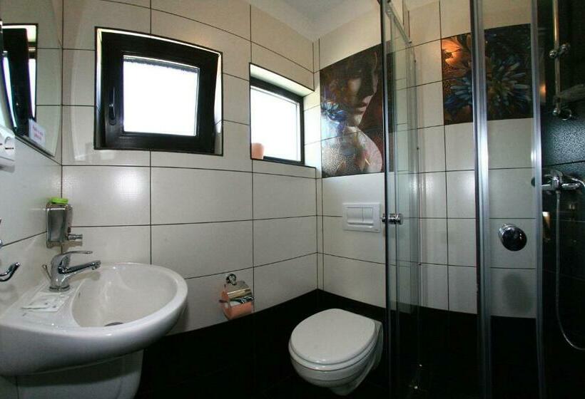 스탠다드 룸, Vila Romanita