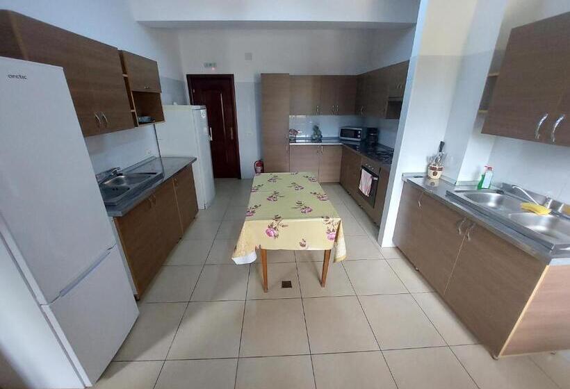 ビラホテル1ベッドルーム, Pensiunea Ily