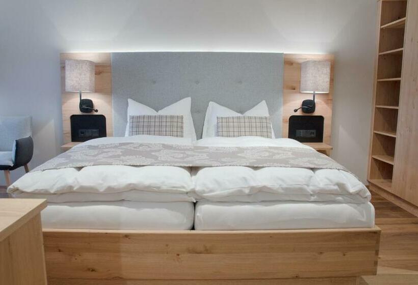 Dubleks Süit, Landgasthaus Helpfauer Hof