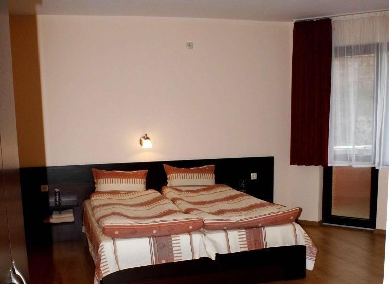 جناح, Armira Family