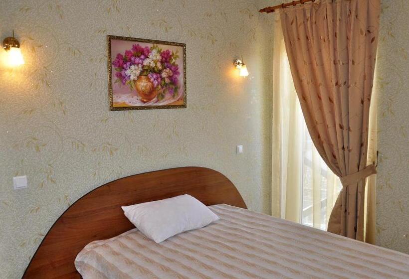 חדר קומפורט יחיד, Focus