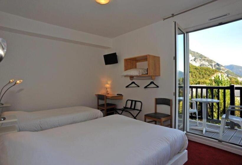 标准三人间, Hôtel Chez Pierre D'agos